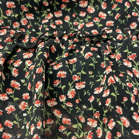 Sienna Sky Womens’ Black Floral Ruffled Skirt-Size Small - Picture 3 of 6